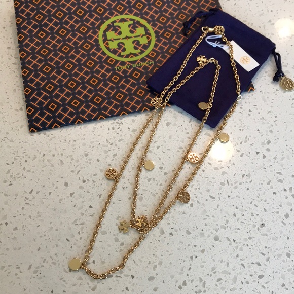 NWT Tory Burch Gold Logo Charm Rosary Necklace - Picture 2 of 7